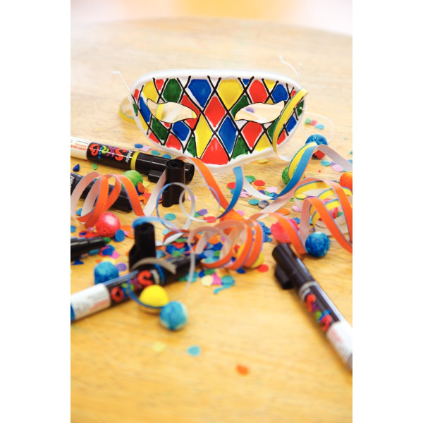 Set de 12 marqueurs acrylique assortis