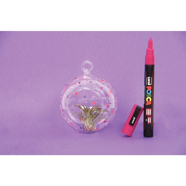 Seau de 26 marqueurs Posca Festif dont 6 offerts