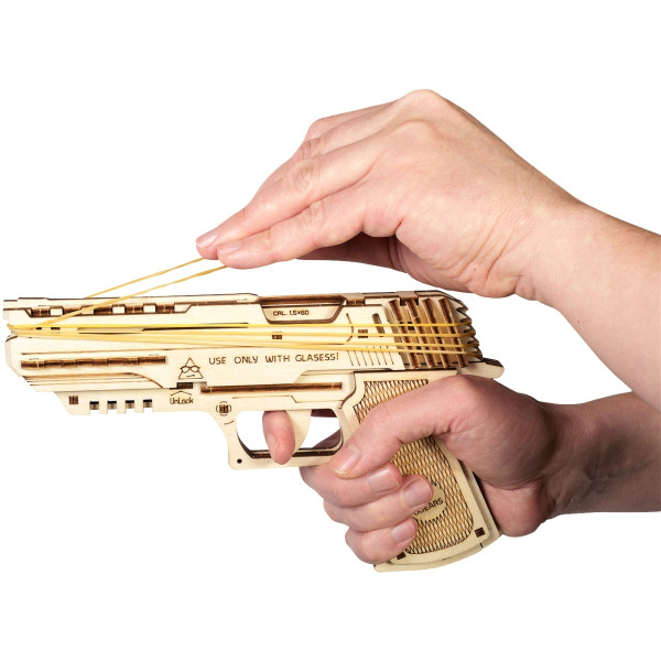Maquette mécanique en bois, pistolet