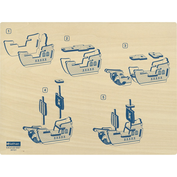 Première maquette, le bateau pirate