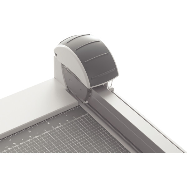 Rogneuse Precision 9028 15 feuilles